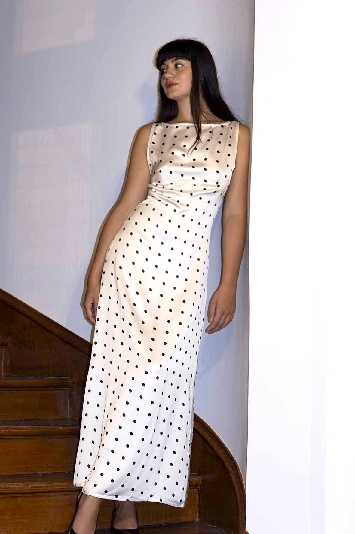 Long Sleeveless Polka Dot Dress – Fitted Silhouette, V-Open Back, Visc – gammeCOLLECTIVE