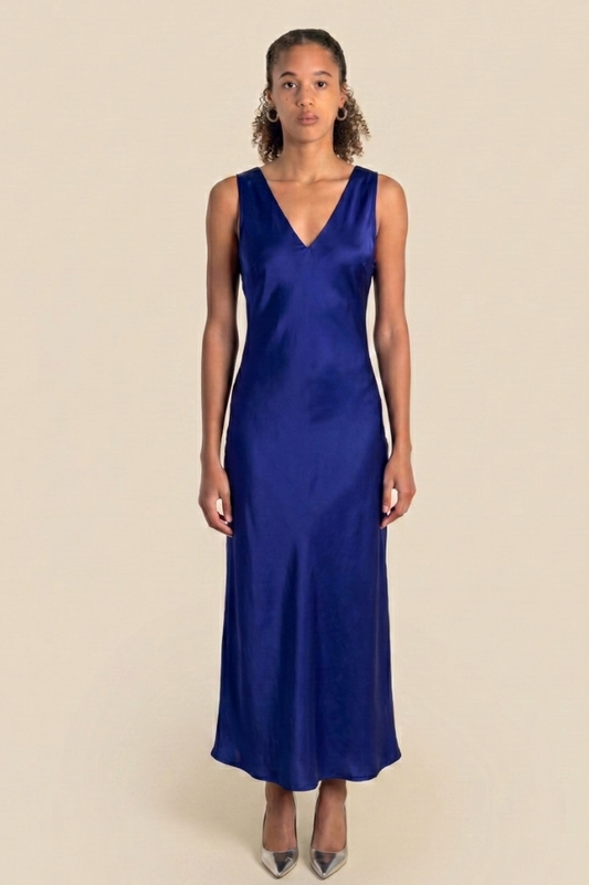 Robe longue nuisette en soie bleue