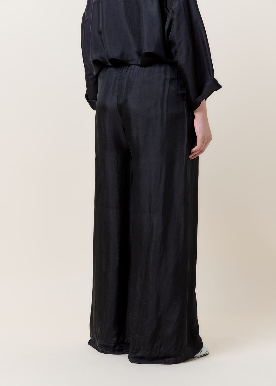 Black Relaxed Wide Leg Pants